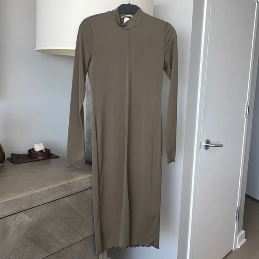 h&m olive green dress H&M Conscious Olive Green Utility Shirt Dress Belted Safari MidiMilitary Size S